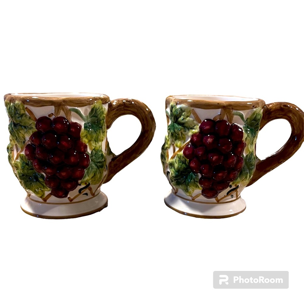 Ceramic 2 Piece Purple Grape Raised Fruit Pattern Mug With Leaves
